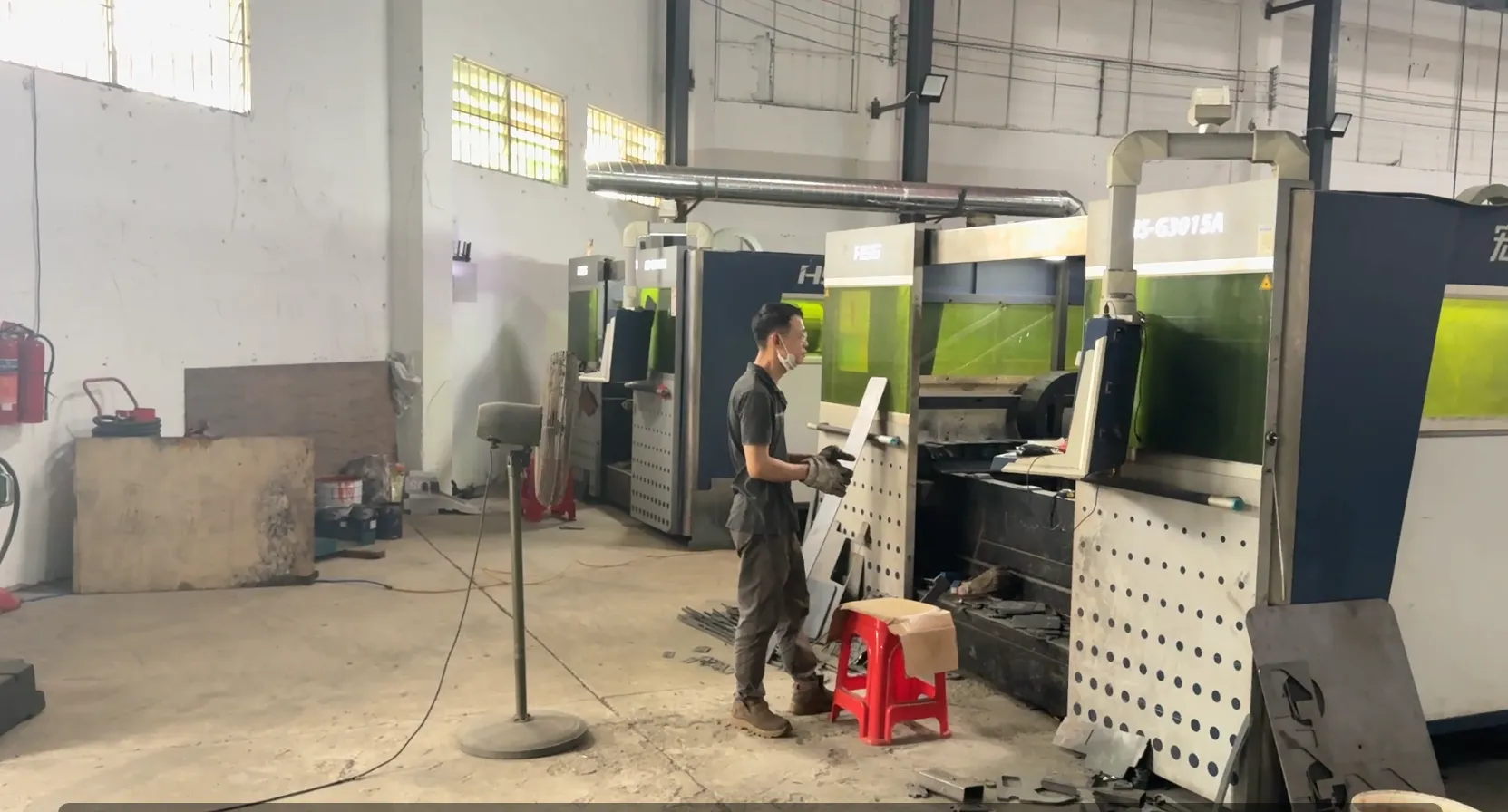 High-Precision CNC Fiber Laser Cutting Machine